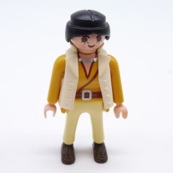 Playmobil 31237 Playmobil Modern Woman Yellow White Vest