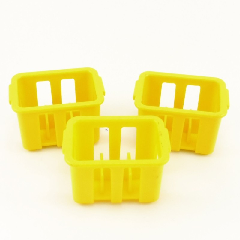 Playmobil 22319 Playmobil Set of 3 Yellow Cases for Bottles