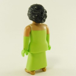 Playmobil Belle Femme Teint Beige avec Robe Verte