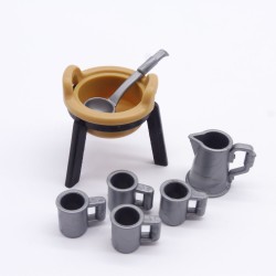 Playmobil 8366 Playmobil Marmite Brown on Tripod and Dinnerware Western 3023 3747 3773 3806