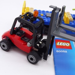 Lego Wagon avec Palettes et Chariot élévateur avec notice 60052 incomplet