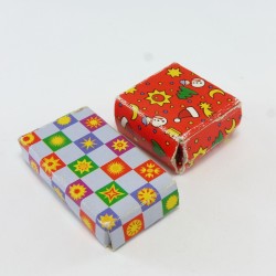Playmobil 20371 Playmobil Lot of 2 Gift Boxes in Red Cardboard Used