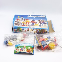 Playmobil 36157 Vintage Skiers 3467 Complete Set with Damaged Box