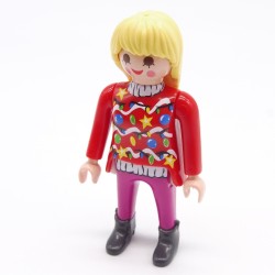 Playmobil 39727 Femme Moderne Rouge et Rose Bottines Grises Pull de noel