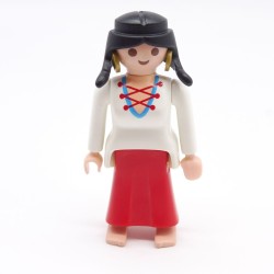 Playmobil 39791 Femme Robe Rouge et Blanche Col Bleu Pieds Nus Boucles Oreilles