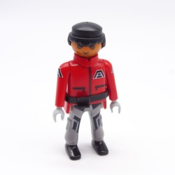 Playmobil 39947 Homme Rouge Gris Ceinture Noire Col Rouge
